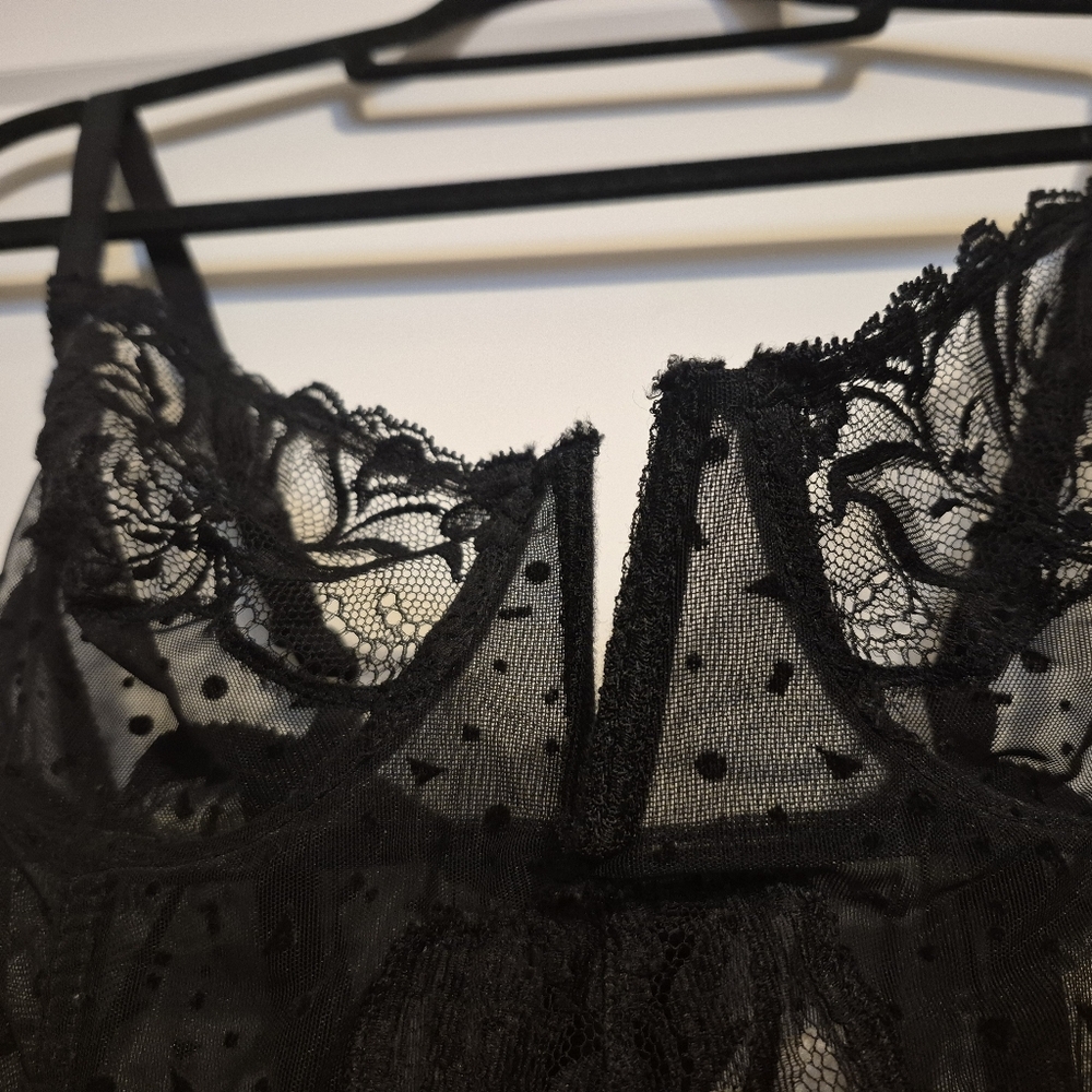 Lace Corset Bustier w Garters - Picture 6 of 6